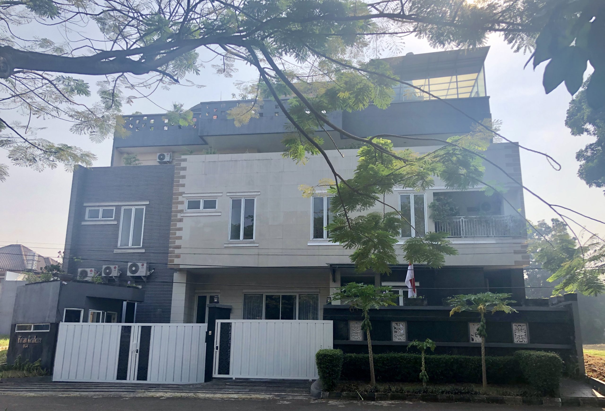 1 Front Bldg